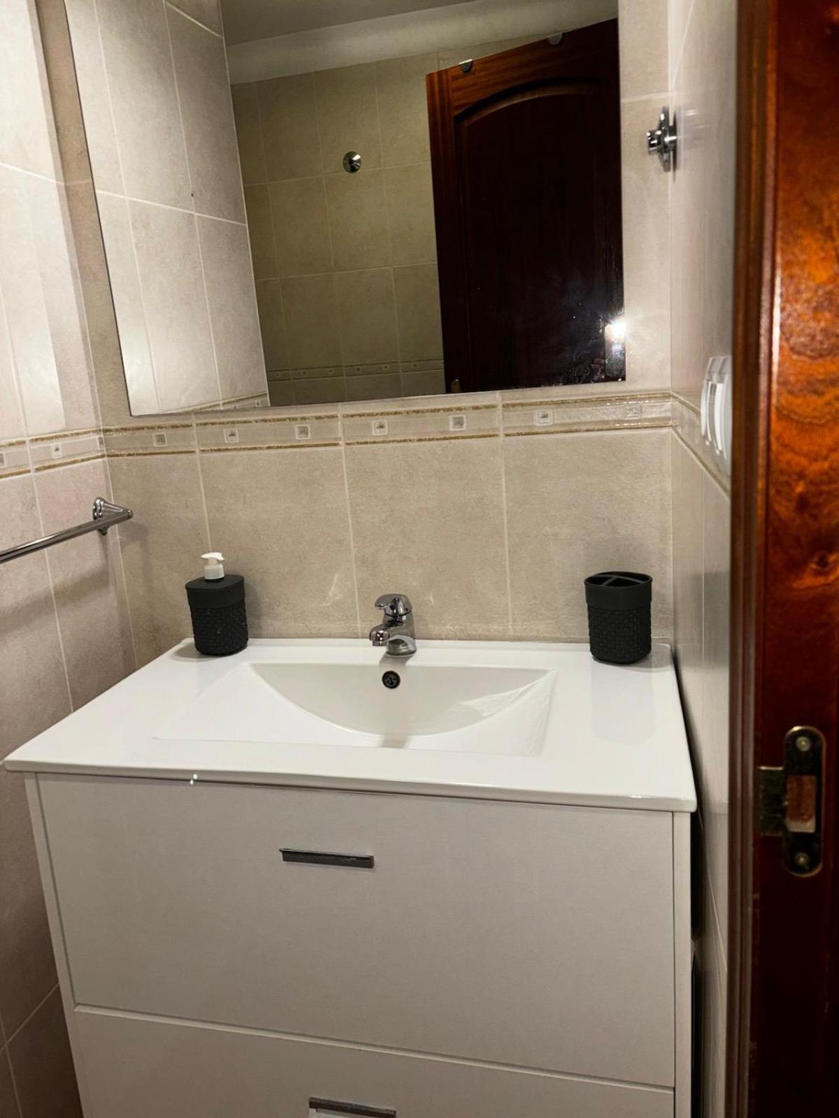 Apartamento Hans San Antonio  Buitenkant foto