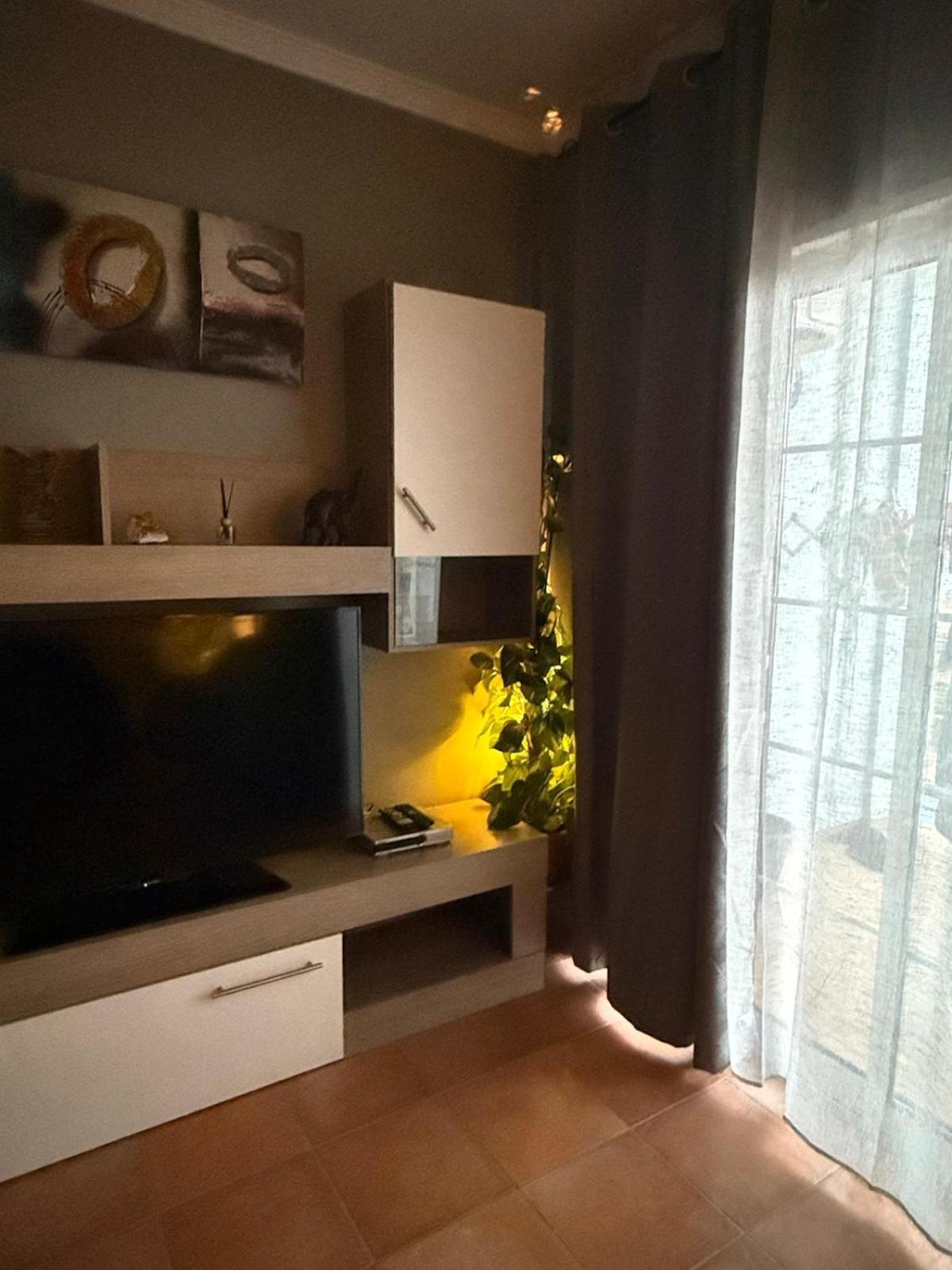 Apartamento Hans San Antonio  Buitenkant foto